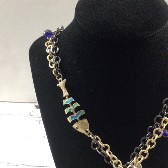 Women’s multi strain chain link sea shell,star fish crystal necklace - Picture 3 of 8